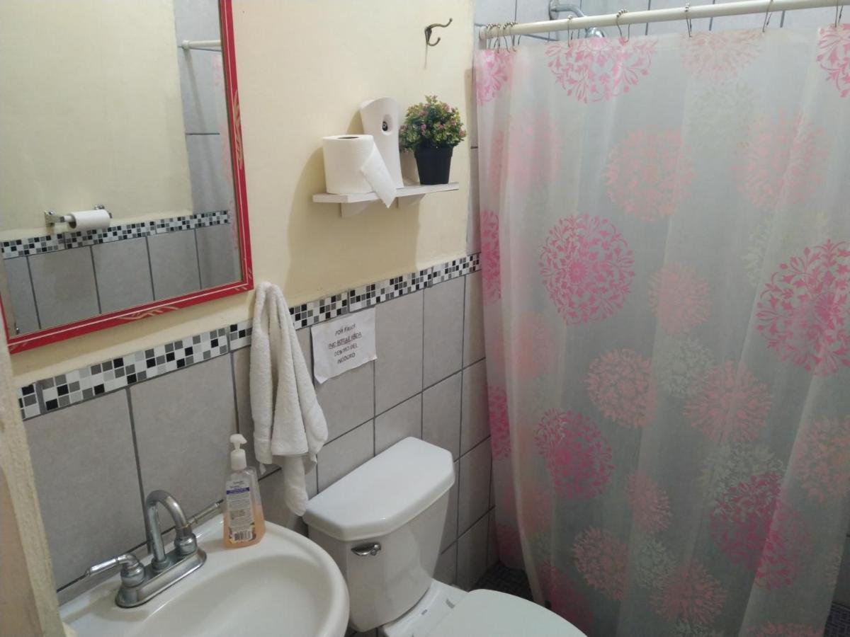 Hotel Antiguo Antiguo Cuscatlán エクステリア 写真