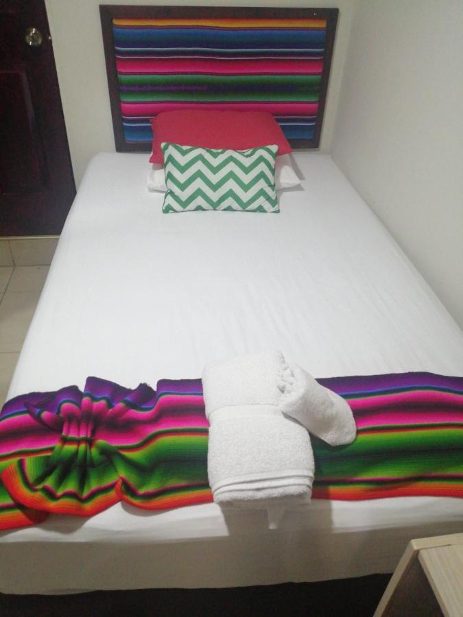 Hotel Antiguo Antiguo Cuscatlán エクステリア 写真