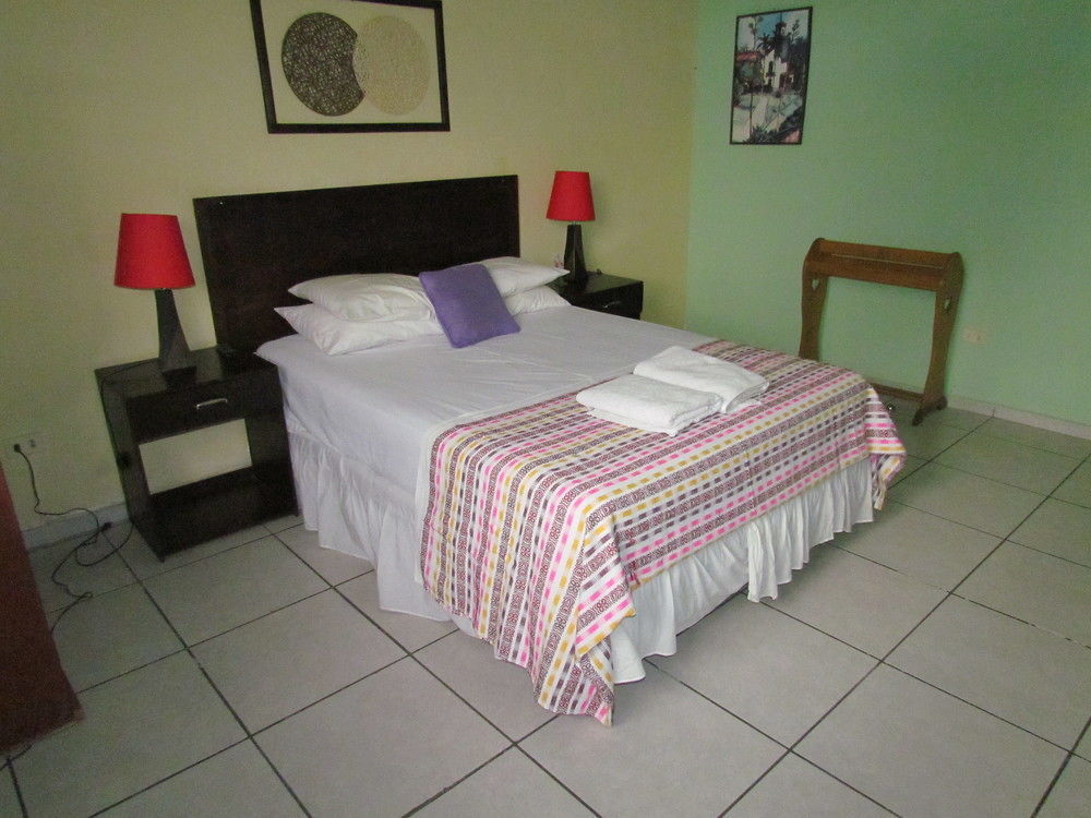 Hotel Antiguo Antiguo Cuscatlán エクステリア 写真