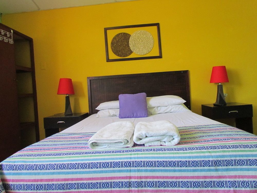 Hotel Antiguo Antiguo Cuscatlán エクステリア 写真
